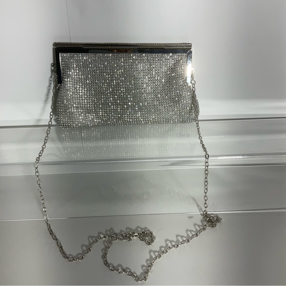 Natasha Shoulder Silver Sparkly Gem Clutch Special Occasion Evening Bag Chain - Picture 6 of 14